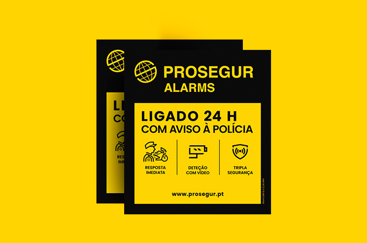 Placa que avisa que o local tem alarme.